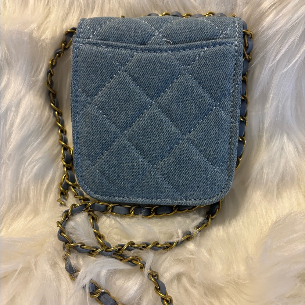Chanel Beauty Makeup Denim Quilted Mini Bag with Gold Hardware - Picture 2 of 8